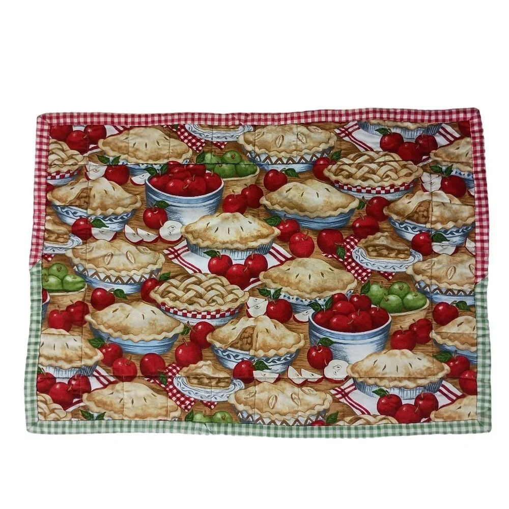 Handcrafted Apple Pie Gingham Quilted Table Mat